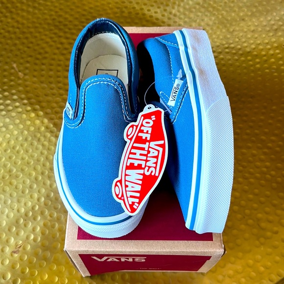 Vans Other - Vans Classic Slip on Boys sz. 10.5 Navy/True White